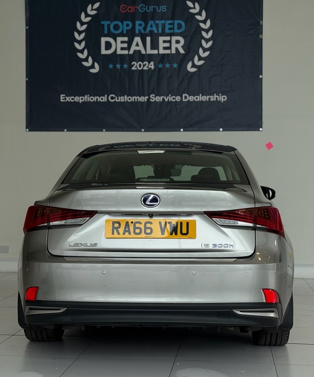 Used Lexus IS 2017 for sale - 76848346: Photo 6