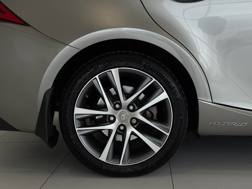 Used Lexus IS 2017 for sale - 76848346: Photo 9