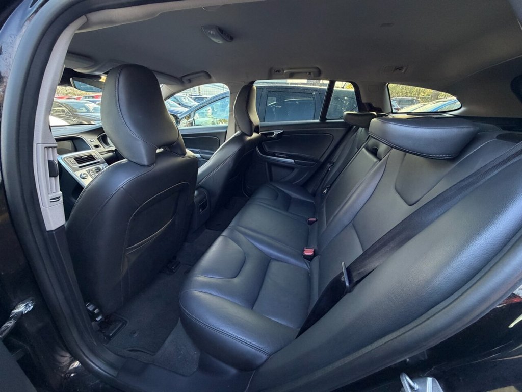 Used Volvo V60 Cross Country 2017 for sale - 76356099: Photo 14