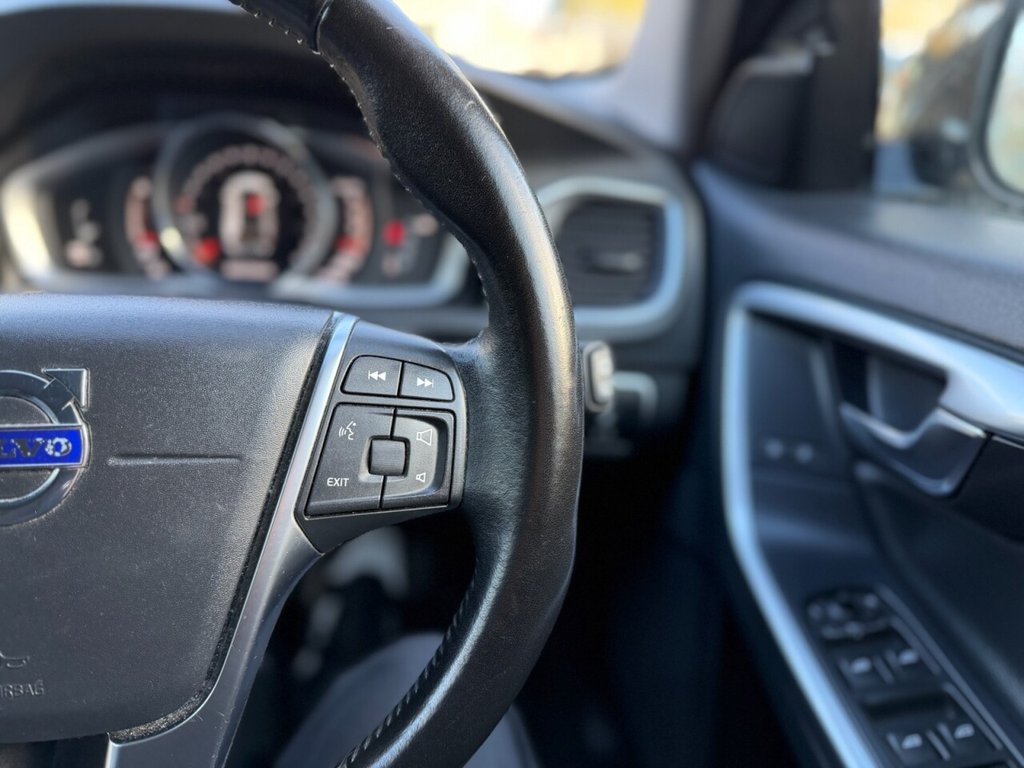 Used Volvo V60 Cross Country 2017 for sale - 76356099: Photo 19