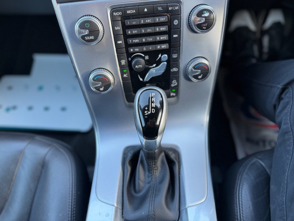 Used Volvo V60 Cross Country 2017 for sale - 76356099: Photo 23