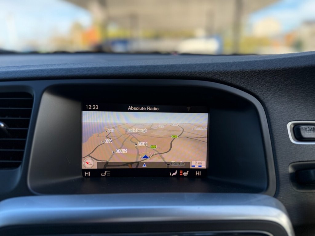 Used Volvo V60 Cross Country 2017 for sale - 76356099: Photo 25