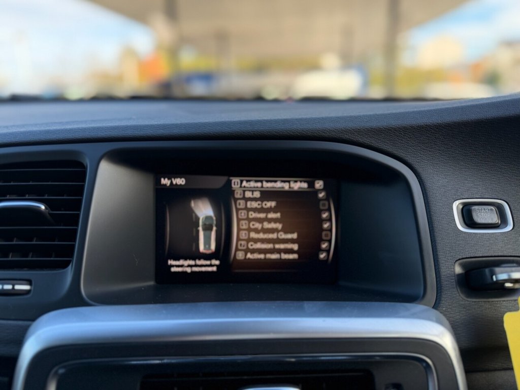 Used Volvo V60 Cross Country 2017 for sale - 76356099: Photo 26