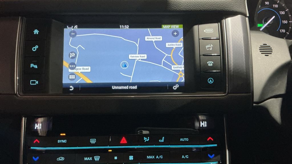 Used Jaguar XF 2016 for sale - 77521356: Photo 12