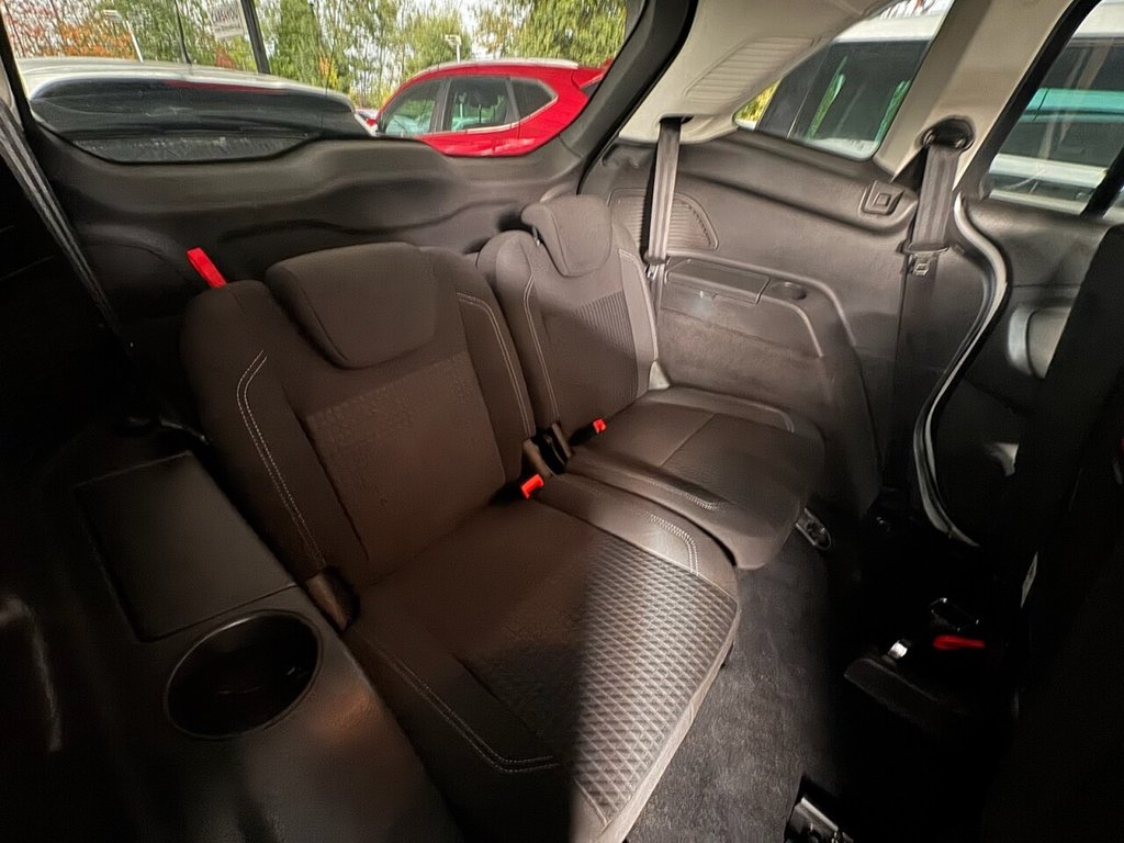 Used Ford Grand C-Max 2016 for sale - 76092624: Photo 14