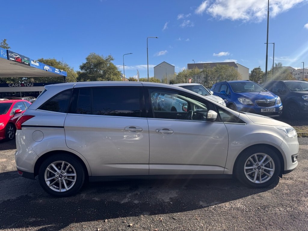 Used Ford Grand C-Max 2016 for sale - 76092624: Photo 8
