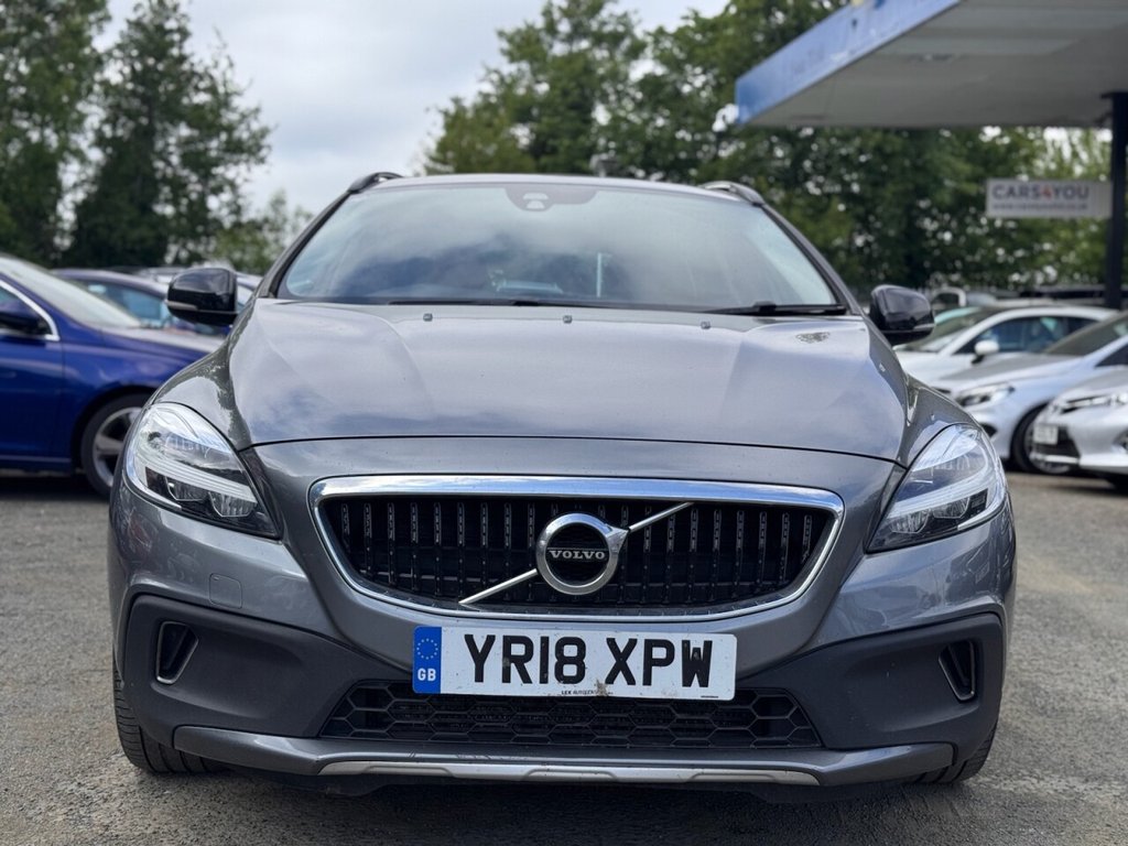 Used Volvo V40 Cross Country 2018 for sale - 75753323: Photo 2