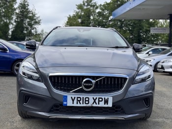 Used Volvo V40 Cross Country 2018 for sale - 75753323: Photo