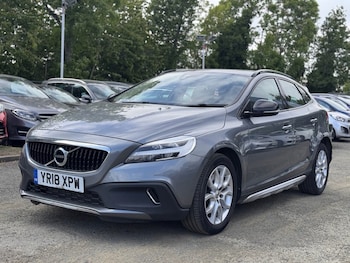 Used Volvo V40 Cross Country 2018 for sale - 75753323: Photo