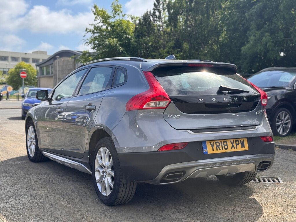 Used Volvo V40 Cross Country 2018 for sale - 75753323: Photo 5
