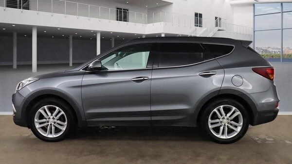 Used Hyundai Santa Fe 2016 for sale - 76236240: Photo 6