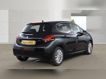 Used Peugeot 208 2017 for sale - 78382693: Photo