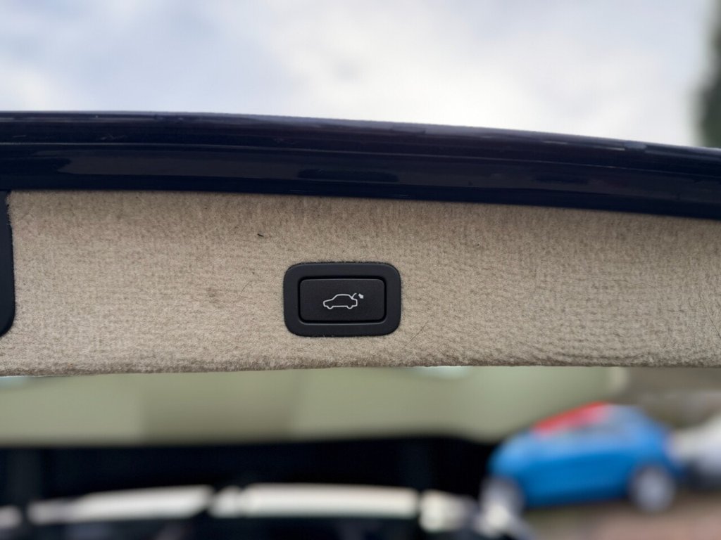 Used Volvo XC70 2016 for sale - 77642209: Photo 14