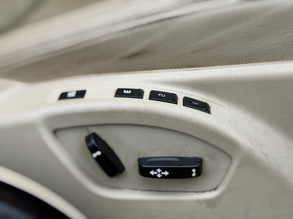 Used Volvo XC70 2016 for sale - 77642209: Photo 19