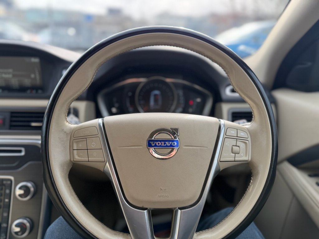 Used Volvo XC70 2016 for sale - 77642209: Photo 21