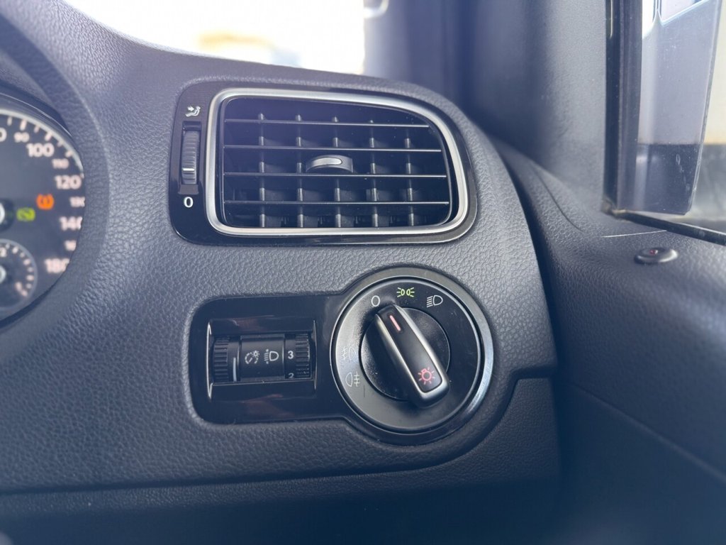 Used Volkswagen Polo 2013 for sale - 77341564: Photo 13