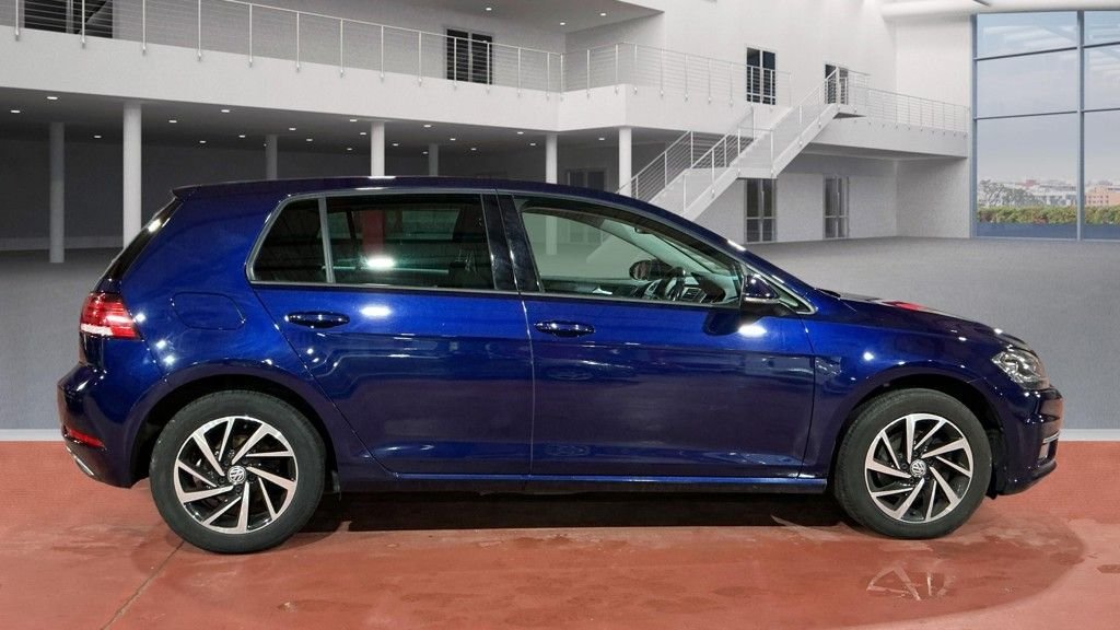 Used Volkswagen Golf 2020 for sale - 77583174: Photo 5