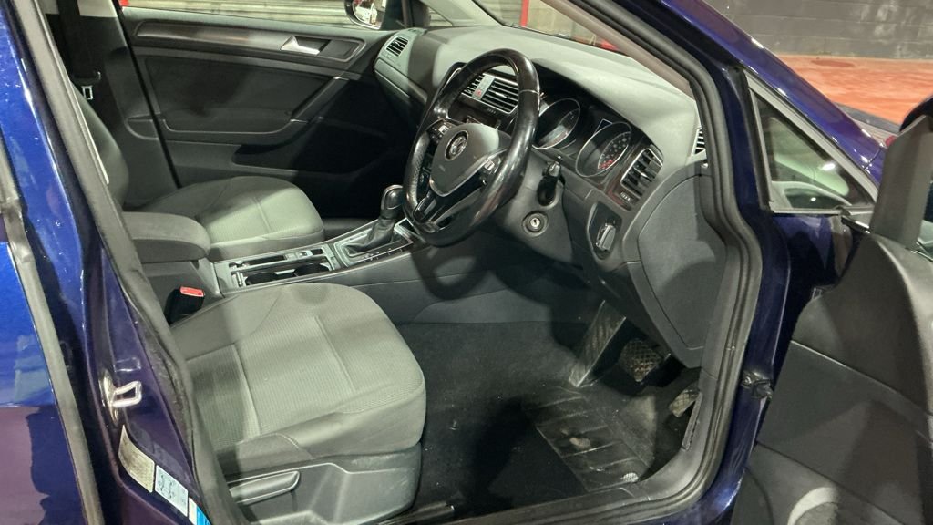 Used Volkswagen Golf 2020 for sale - 77583174: Photo 9