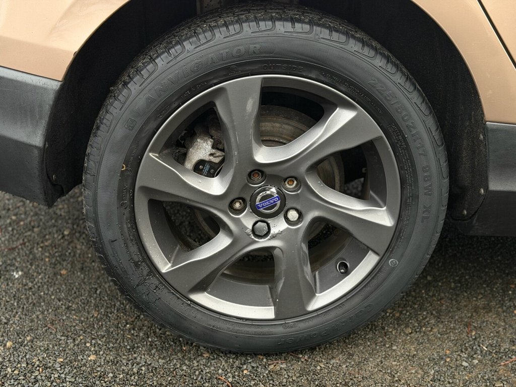 Used Volvo V40 2015 for sale - 77703587: Photo 10