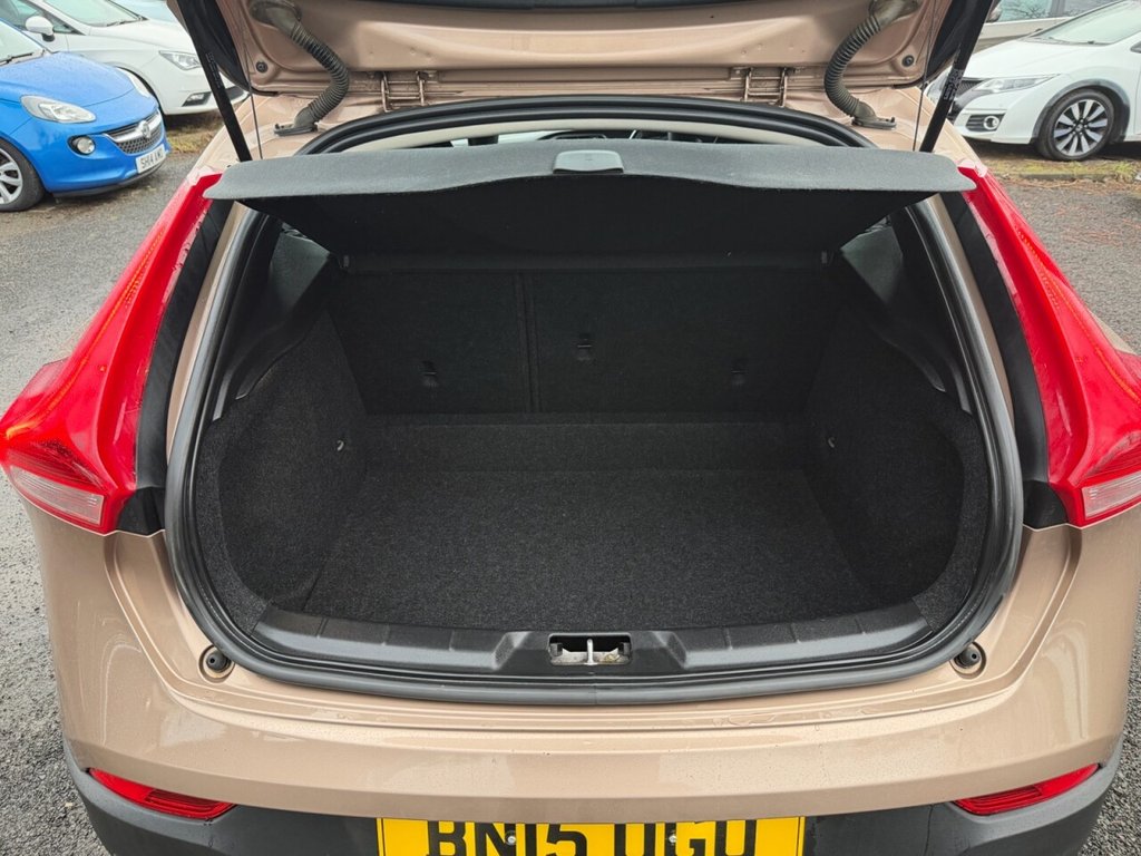 Used Volvo V40 2015 for sale - 77703587: Photo 13