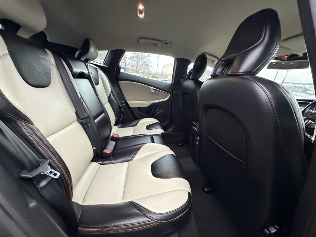 Used Volvo V40 2015 for sale - 77703587: Photo 14