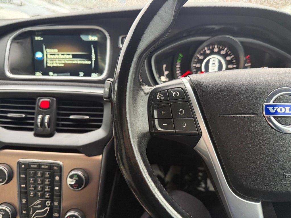 Used Volvo V40 2015 for sale - 77703587: Photo 21