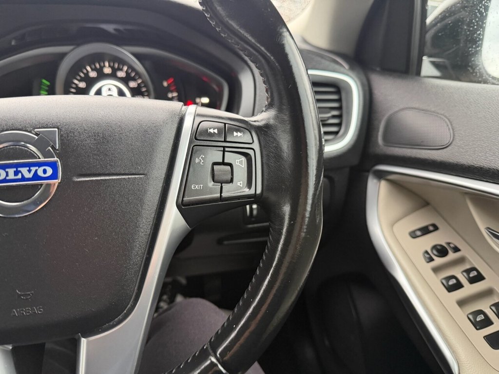 Used Volvo V40 2015 for sale - 77703587: Photo 22