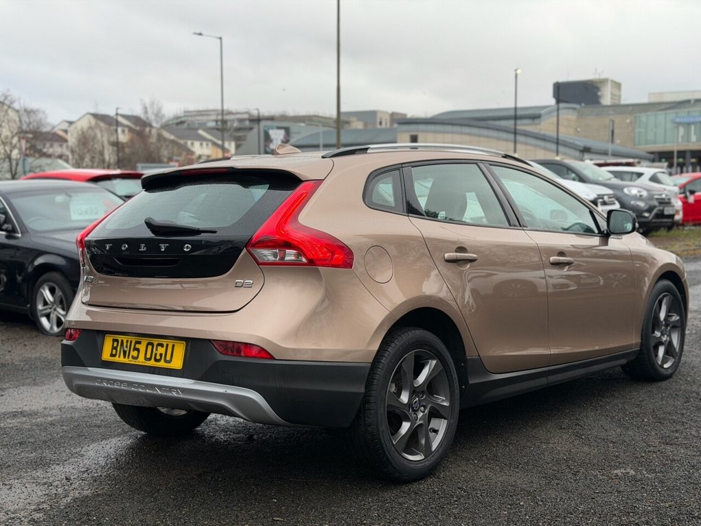 Used Volvo V40 2015 for sale - 77703587: Photo 7