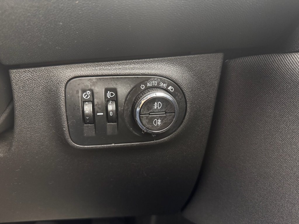 Used Vauxhall Corsa 2016 for sale - 76317117: Photo 33