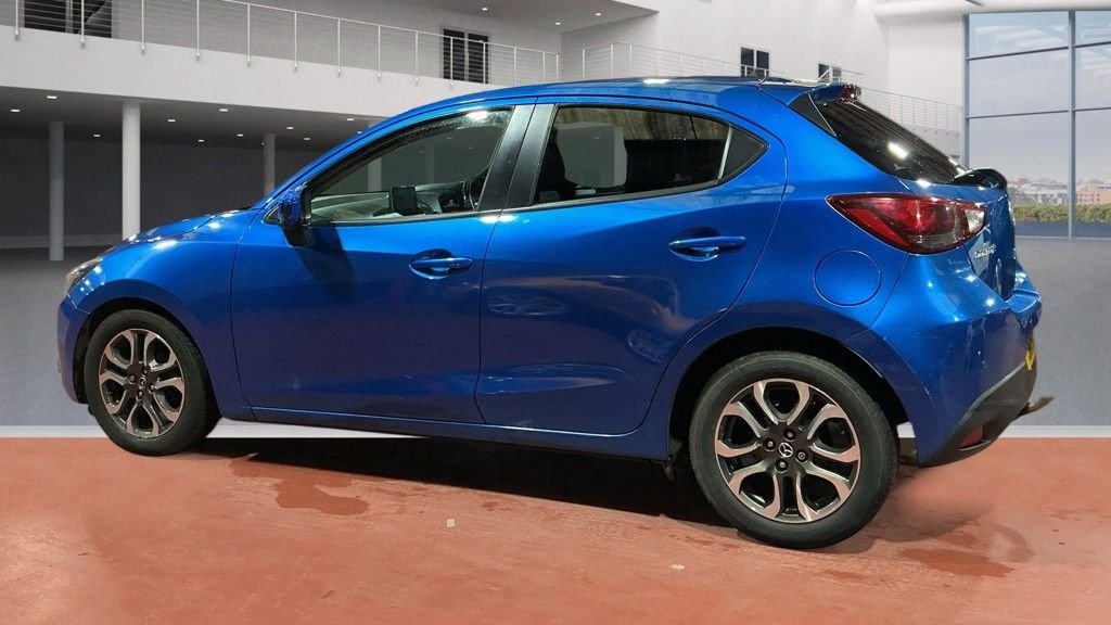 Used Mazda Mazda2 2015 for sale - 77571446: Photo 6