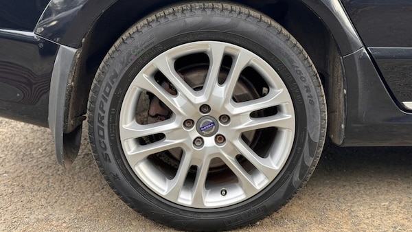 Used Volvo XC70 2015 for sale - 76255948: Photo 10