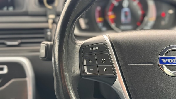 Used Volvo XC70 2015 for sale - 76255948: Photo 22