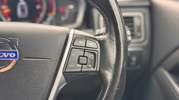 Used Volvo XC70 2015 for sale - 76255948: Photo 23