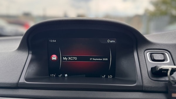 Used Volvo XC70 2015 for sale - 76255948: Photo 26