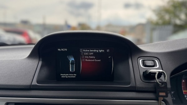 Used Volvo XC70 2015 for sale - 76255948: Photo 29