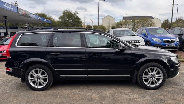 Used Volvo XC70 2015 for sale - 76255948: Photo 8