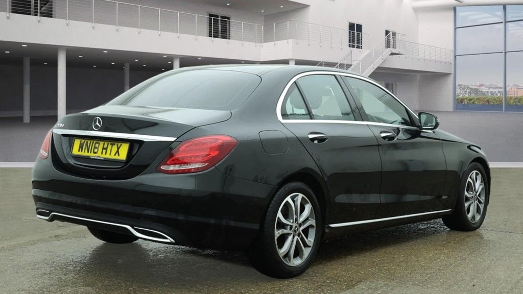 Used Mercedes-Benz C Class 2018 for sale - 77621157: Photo 16