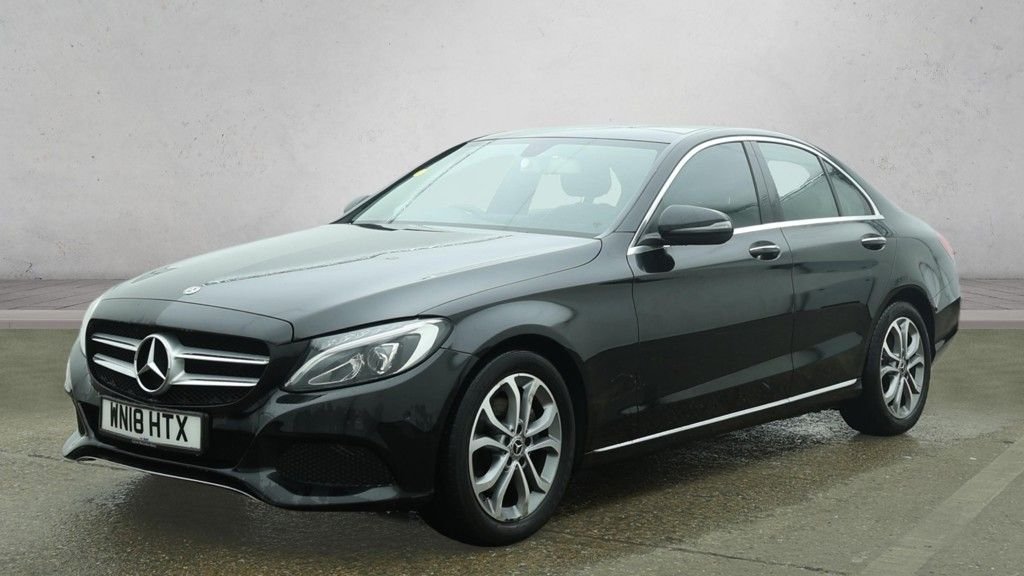 Used Mercedes-Benz C Class 2018 for sale - 77621157: Photo 2