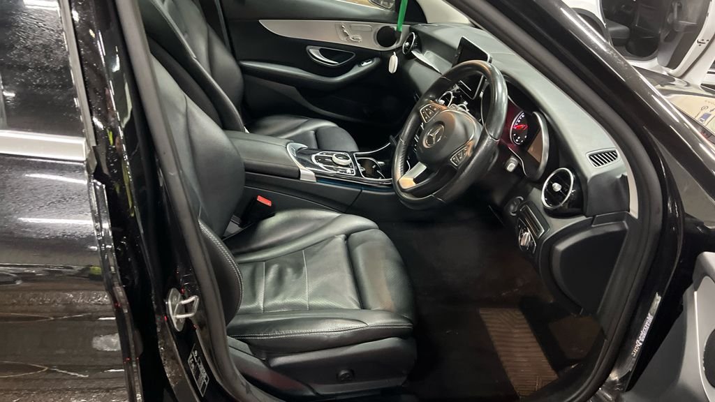 Used Mercedes-Benz C Class 2018 for sale - 77621157: Photo 21