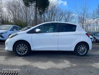 Used Toyota Yaris 2016 for sale - 74416769: Photo