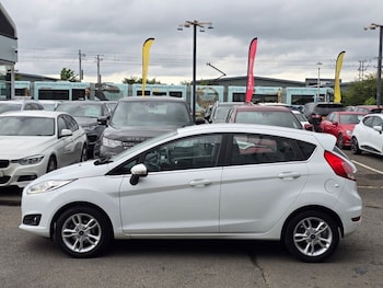Used Ford Fiesta 2017 for sale - 79300109: Photo