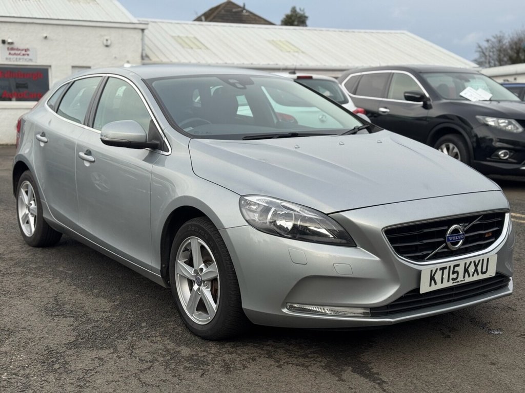 Used Volvo V40 2015 for sale - 77692532: Photo 1