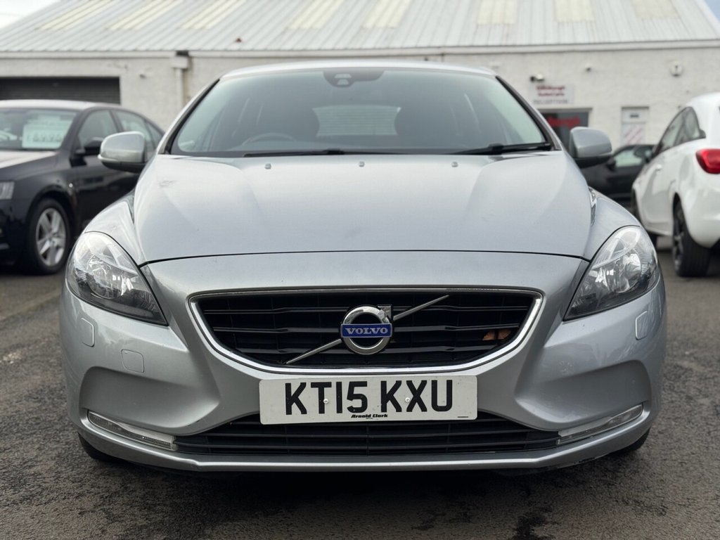 Used Volvo V40 2015 for sale - 77692532: Photo 2