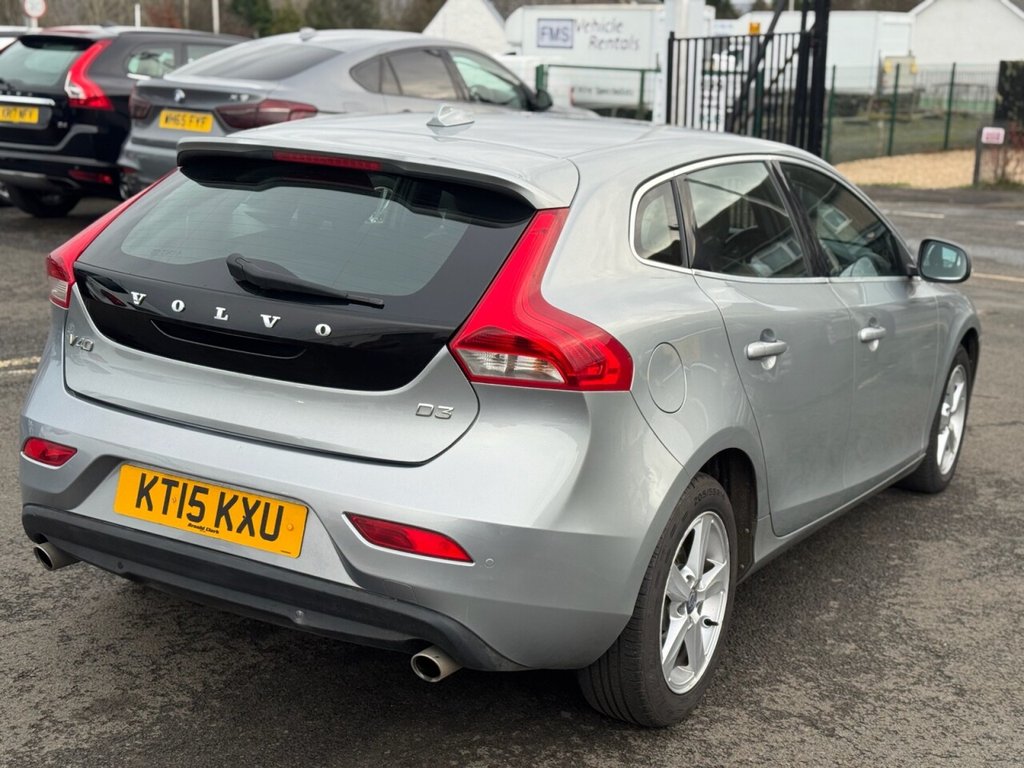 Used Volvo V40 2015 for sale - 77692532: Photo 6