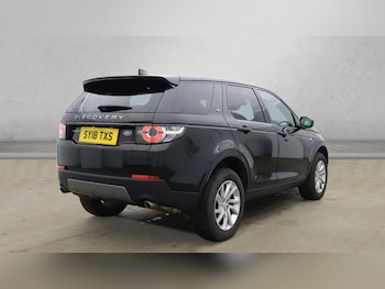 Used Land Rover Discovery Sport 2018 for sale - 78240880: Photo