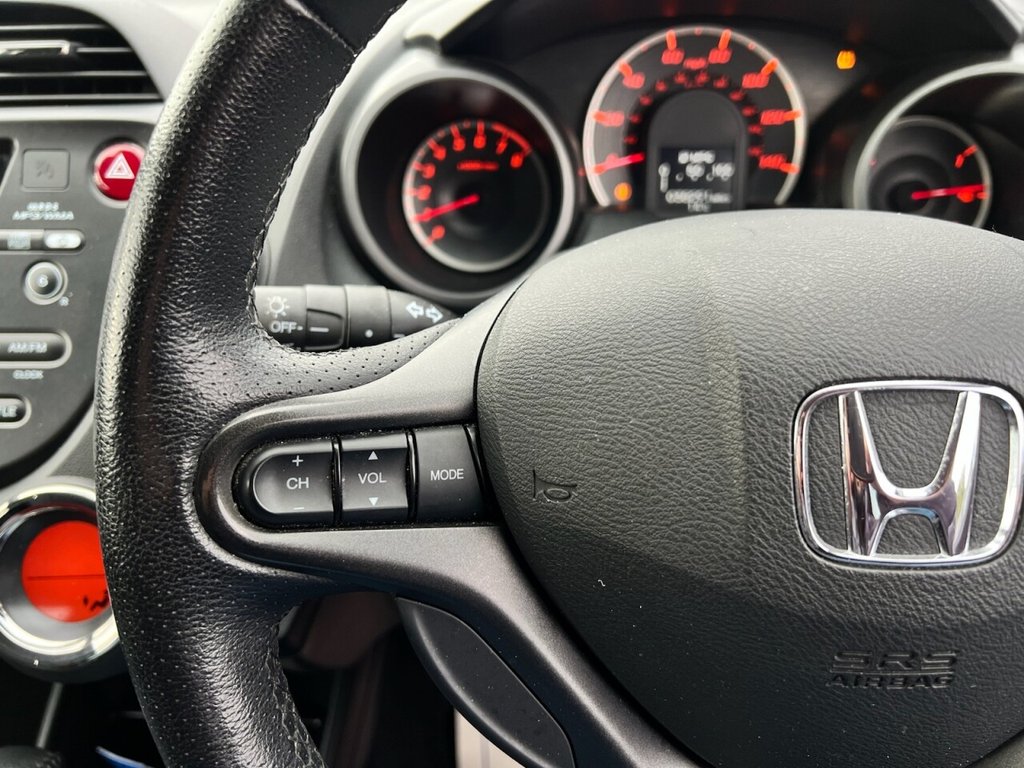 Used Honda Jazz 2015 for sale - 78082698: Photo 9