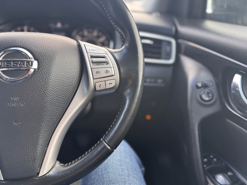 Used Nissan Qashqai 2015 for sale - 76642302: Photo 19