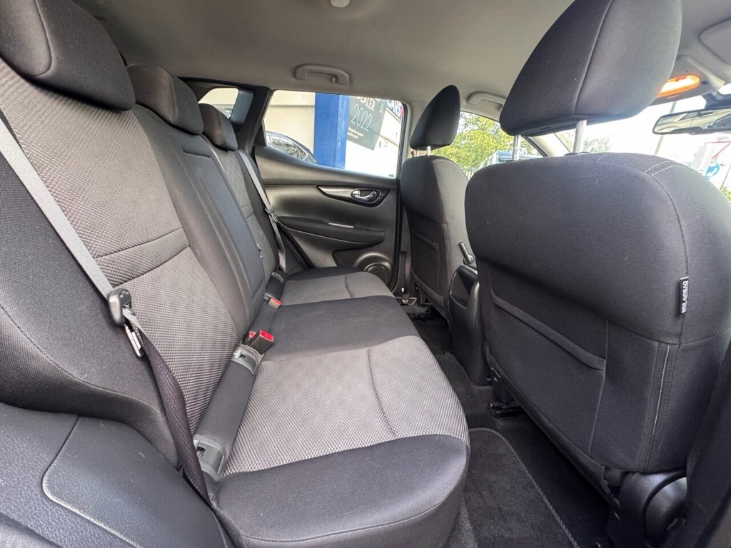 Used Nissan Qashqai 2015 for sale - 76642302: Photo 9