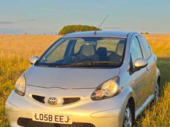2009 (58) - 1.0 VVT-i Platinum 5dr [AC]
