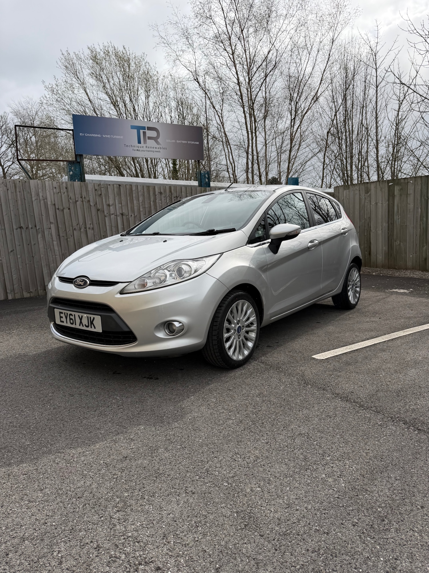 Used Ford Fiesta 2011 for sale - 78067035: Photo 3